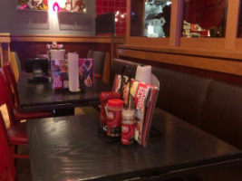 Red Robin Gourmet Burgers And Brews food