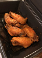 Pizzing's Pizza Wings food