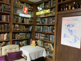 Vino's Restonante R.g. Books Lounge food