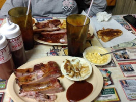 Larry's Real Pit -b-q menu