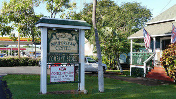 Maui Grown Coffee Company outside