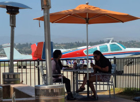 Waypoint Café Camarillo Airport food