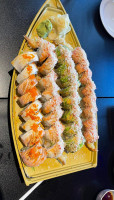 Nizi Sushi food