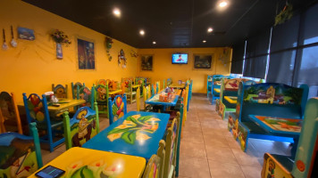 El Maguey Grill inside