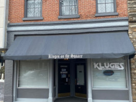 Kluges Pour House Pub inside