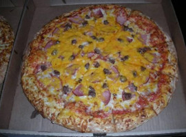 Gumby's Pizza food