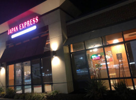 Japan Express outside