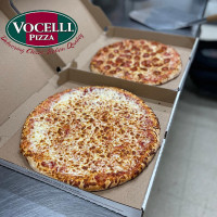 Vocelli Pizza food