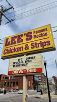 Lee's Famous Recipe Chicken outside