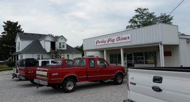 Porky Pig Diner outside