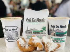 Cafe Du Monde food