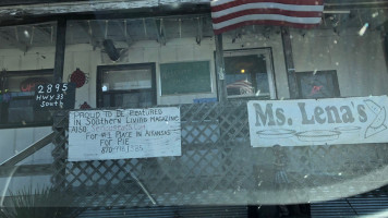 Ms. Lena's Pies food