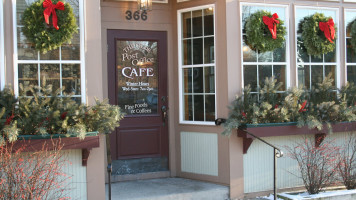 Olde Post Office Cafe outside