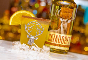 Cazadores Mexicano food