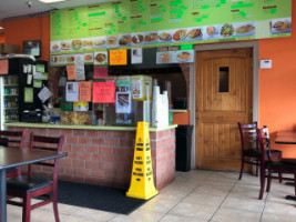 Guerrero's Taqueria 2 inside