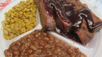 Susie's Bbq Catering inside