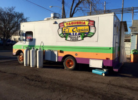 El Oasis Taco Truck food