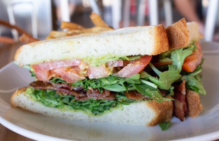 Grand Central Palm Springs food