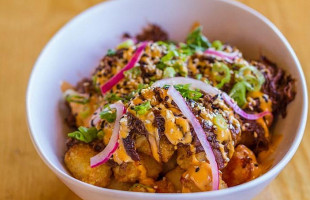 Taqueria Tsunami food