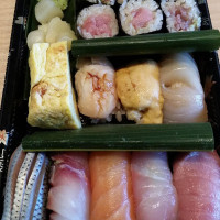 Sushi Yoshizumi food