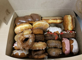 Mag's Donut Bakery food
