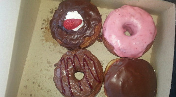 Mag's Donut Bakery food