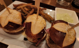 Unwine'd And Tap food