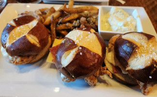 Unwine'd And Tap food