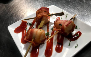 Unwine'd And Tap food