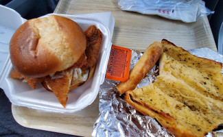 Penny's Pizza Hot Subs food
