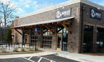 MadLife Grill outside