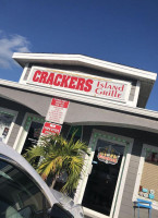 Crackers Island Grille outside