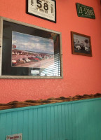 Crackers Island Grille menu