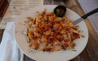 Crackers Island Grille food