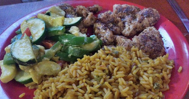 Crackers Island Grille food