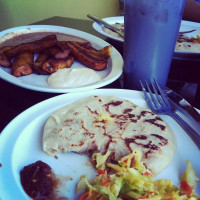 Pupuseria Y Acajutla food