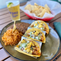 Hussong's Cantina food