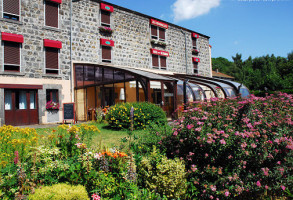 Japanese Bbq. Yoshi outside