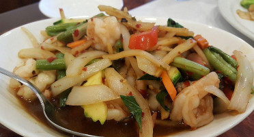Kao Sook Thai Cuisine food