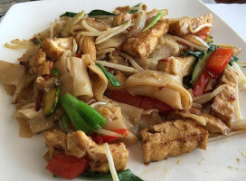 Kao Sook Thai Cuisine food