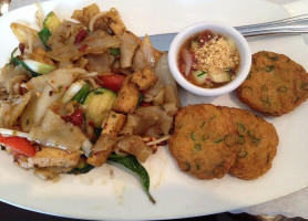 Kao Sook Thai Cuisine food
