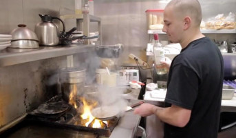 Sunshine Pizza inside