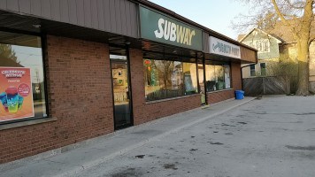 Jersey Mike's Subs outside