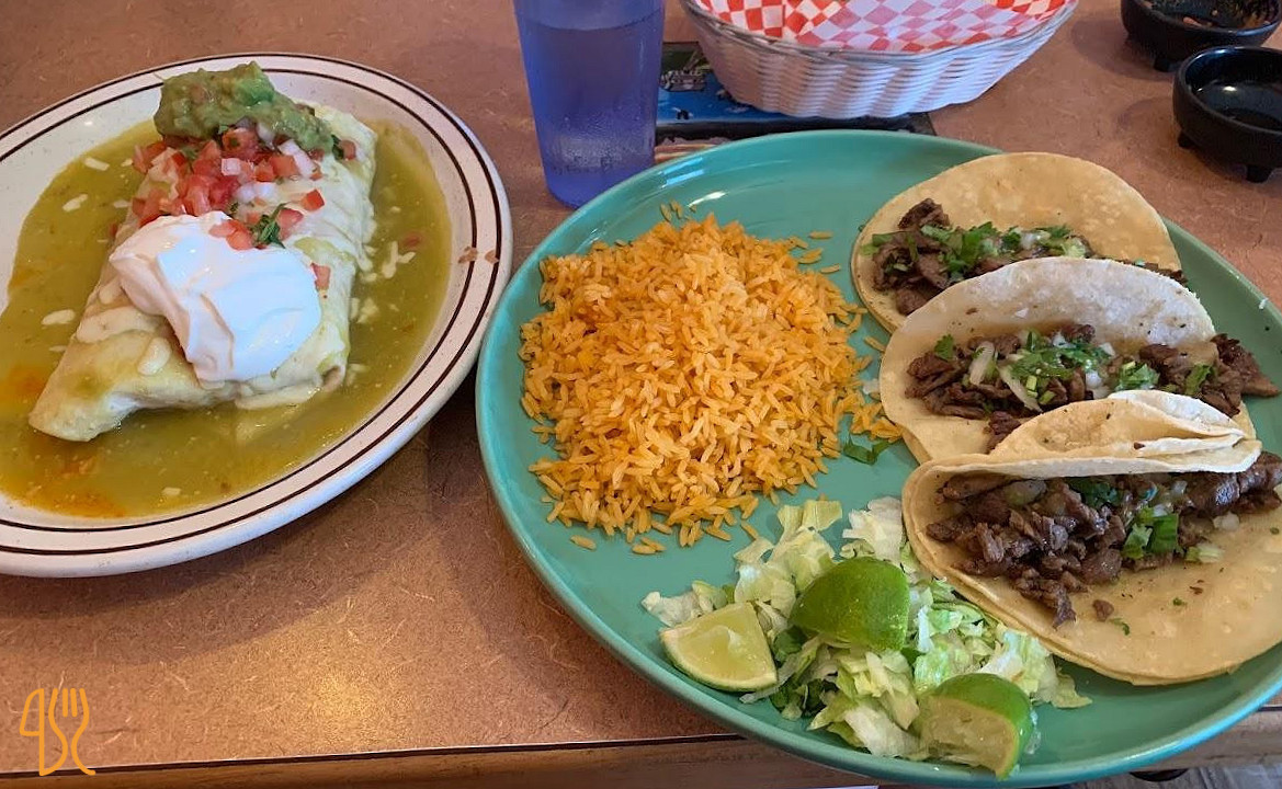 Los Compadres Mexican