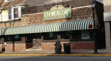 Cloverleaf Tavern outside