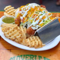 Cloverleaf Tavern food