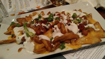 Cloverleaf Tavern food