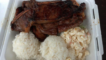 L & L Hawaiian Barbeque food