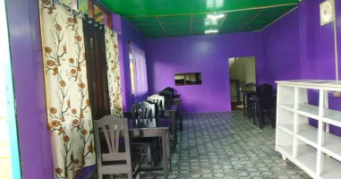 Piccola Trattoria inside