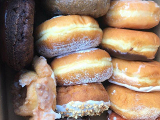 Turner's Donuts